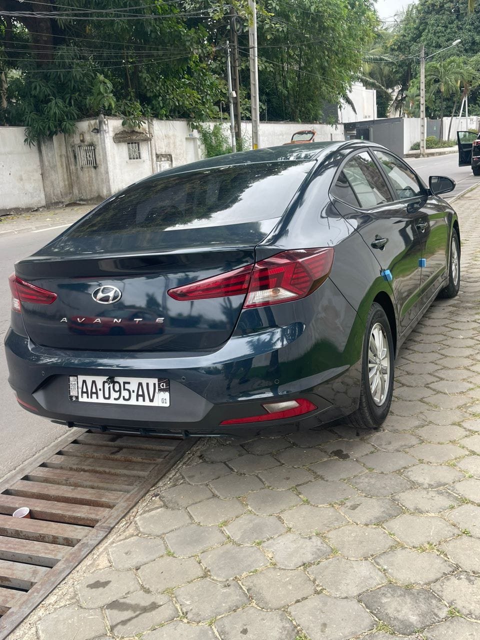 Hyundai AVANTE à louer