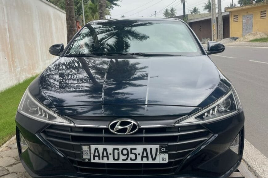 Hyundai AVANTE à louer
