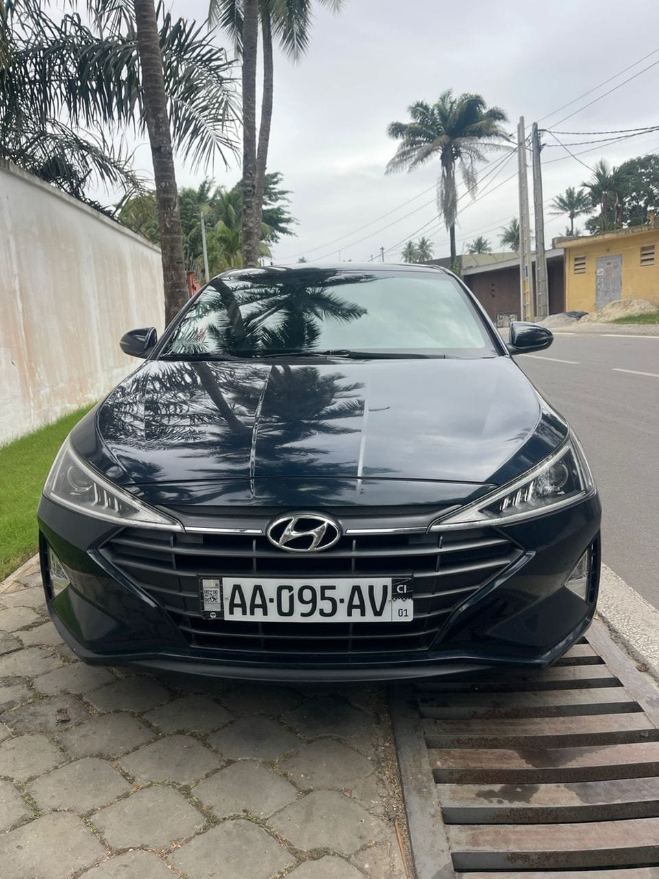 Hyundai AVANTE à louer