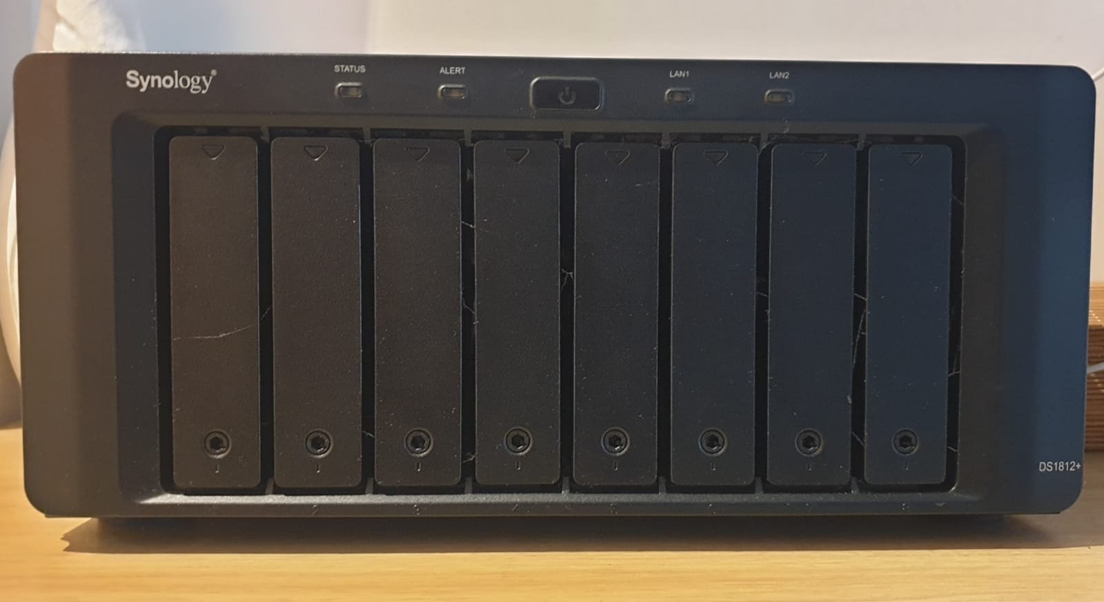 NAS SYNOLOGY 1812+