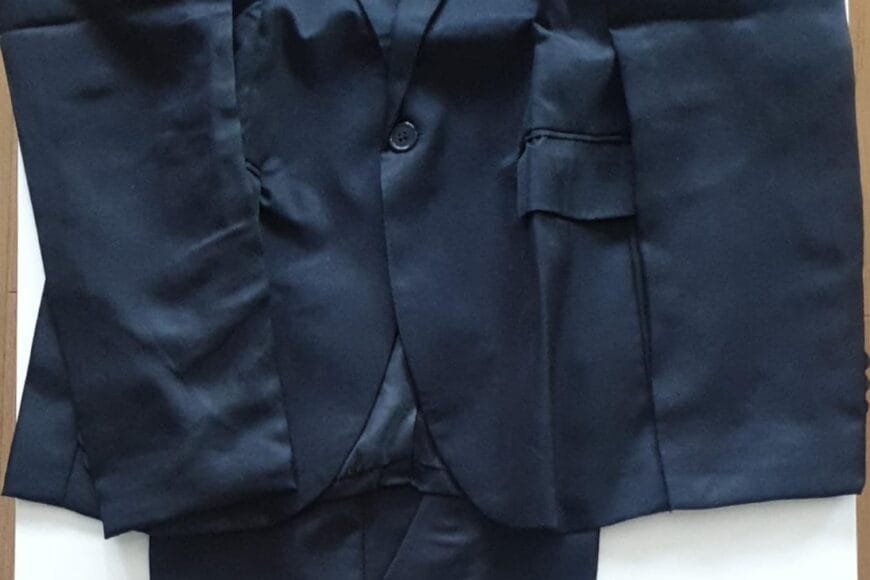 Costume noir taille XS