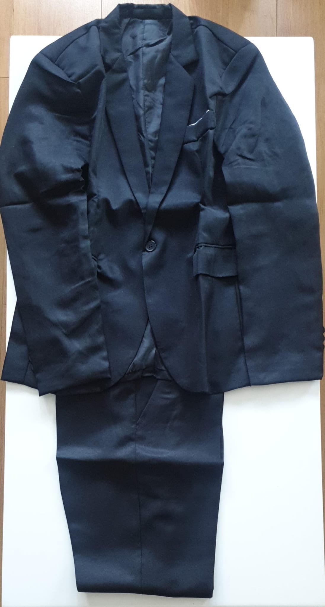 Costume noir taille XS