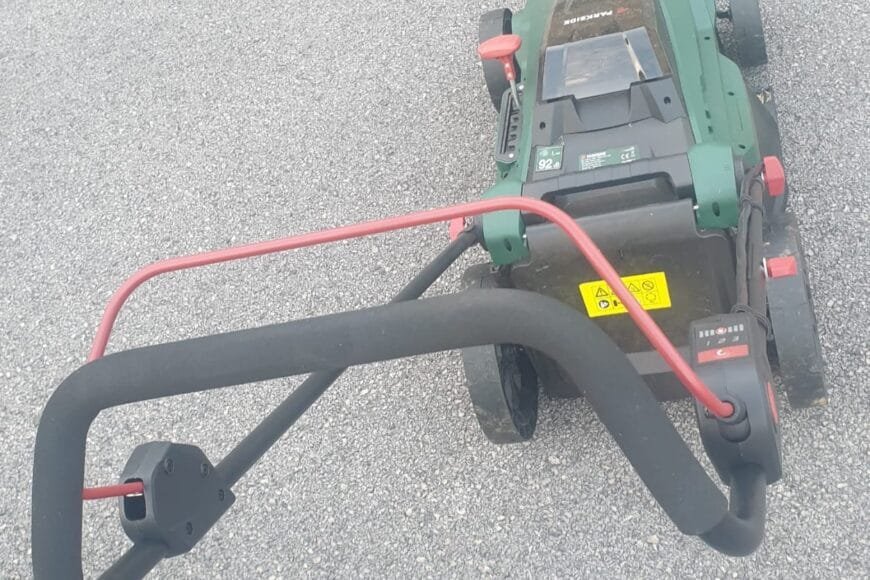 Tondeuse à gazon pour jardinier