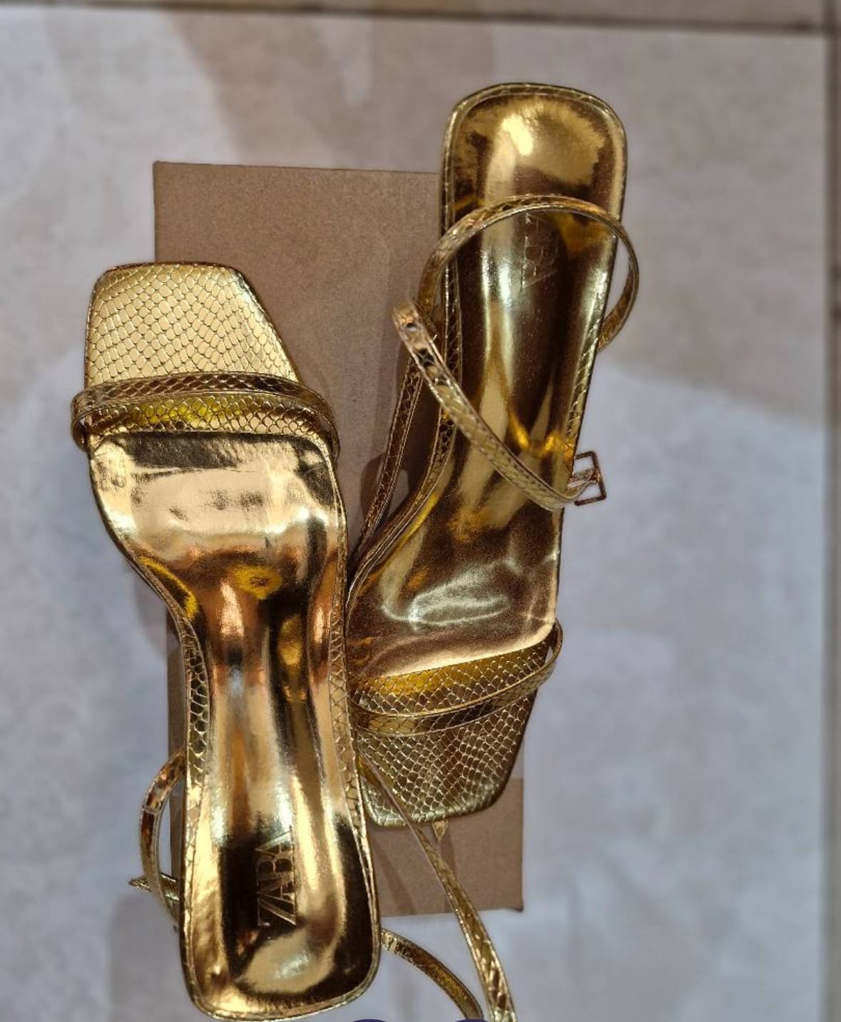 Talons Zara en bon état