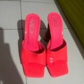 Paire de talons rose 38-39