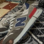 Basket New balance peu porté