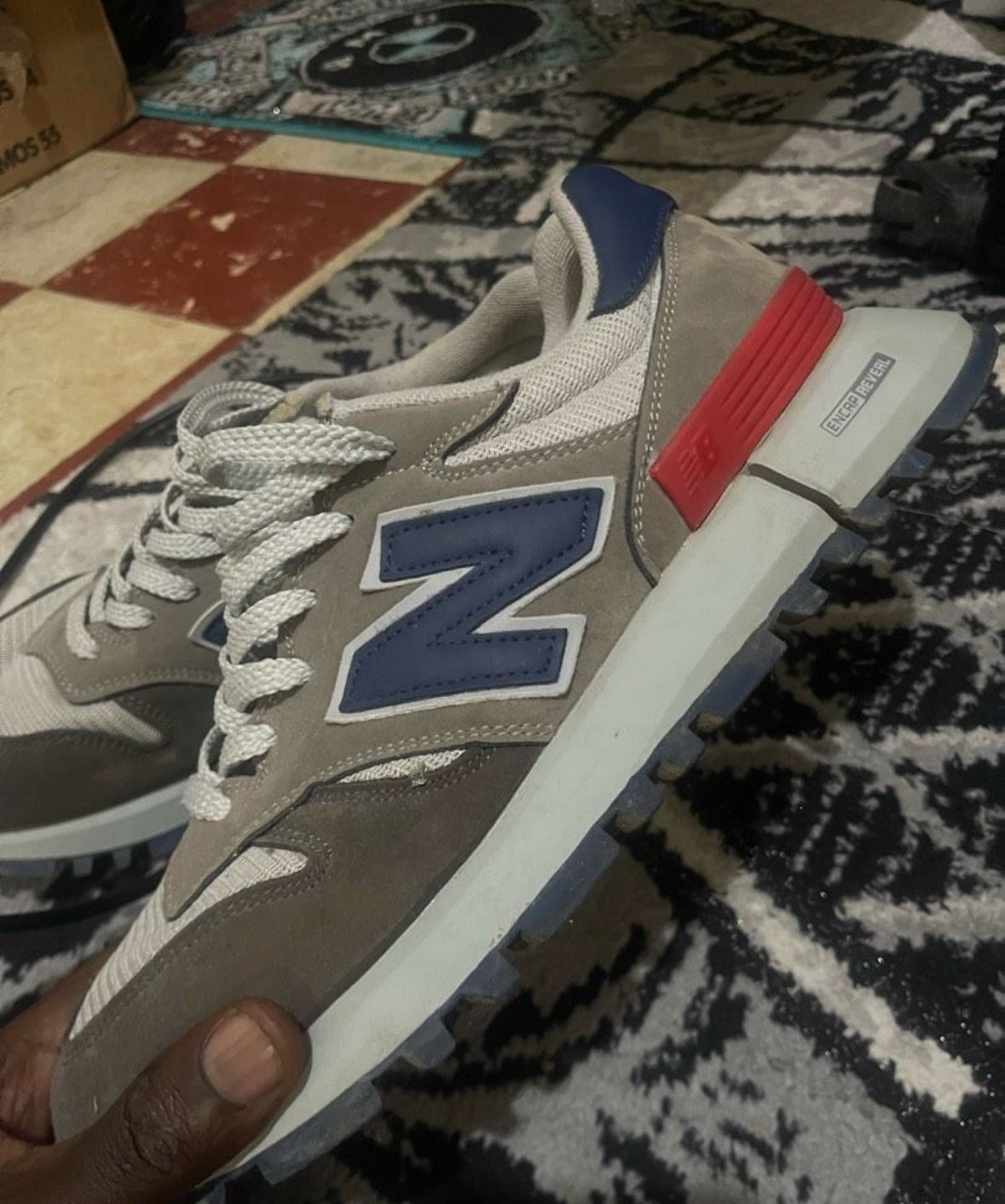 Basket New balance peu porté