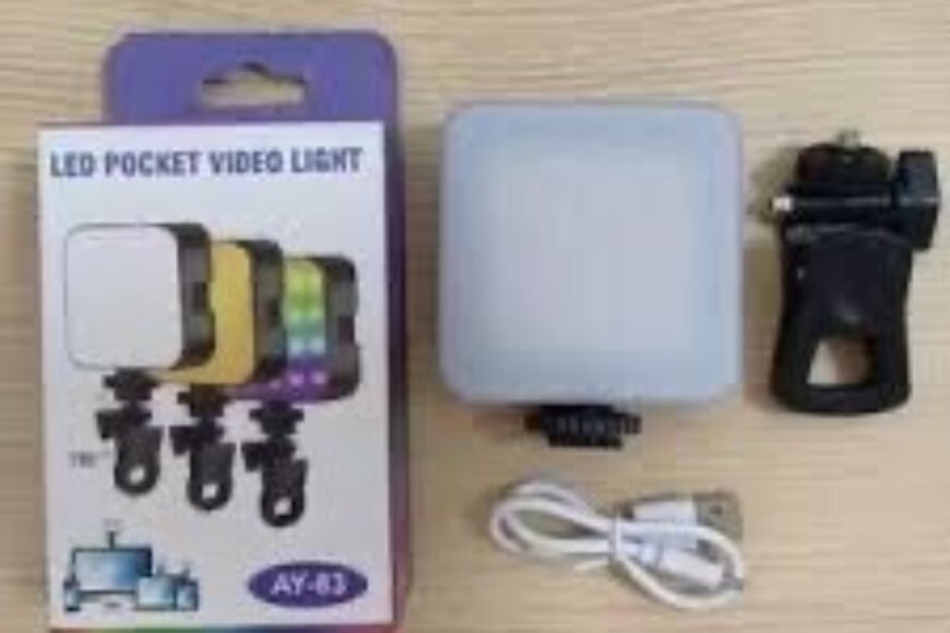 Lampe LED vidéo de poche AY-83
