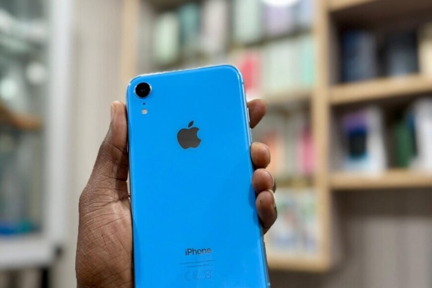 iPhone XR 64gb bleu