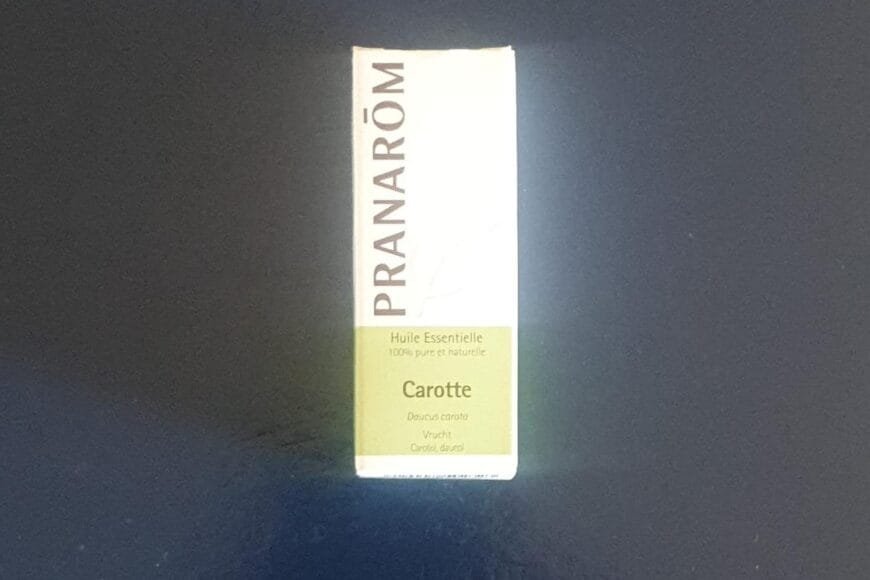 Huile essentielle de carotte