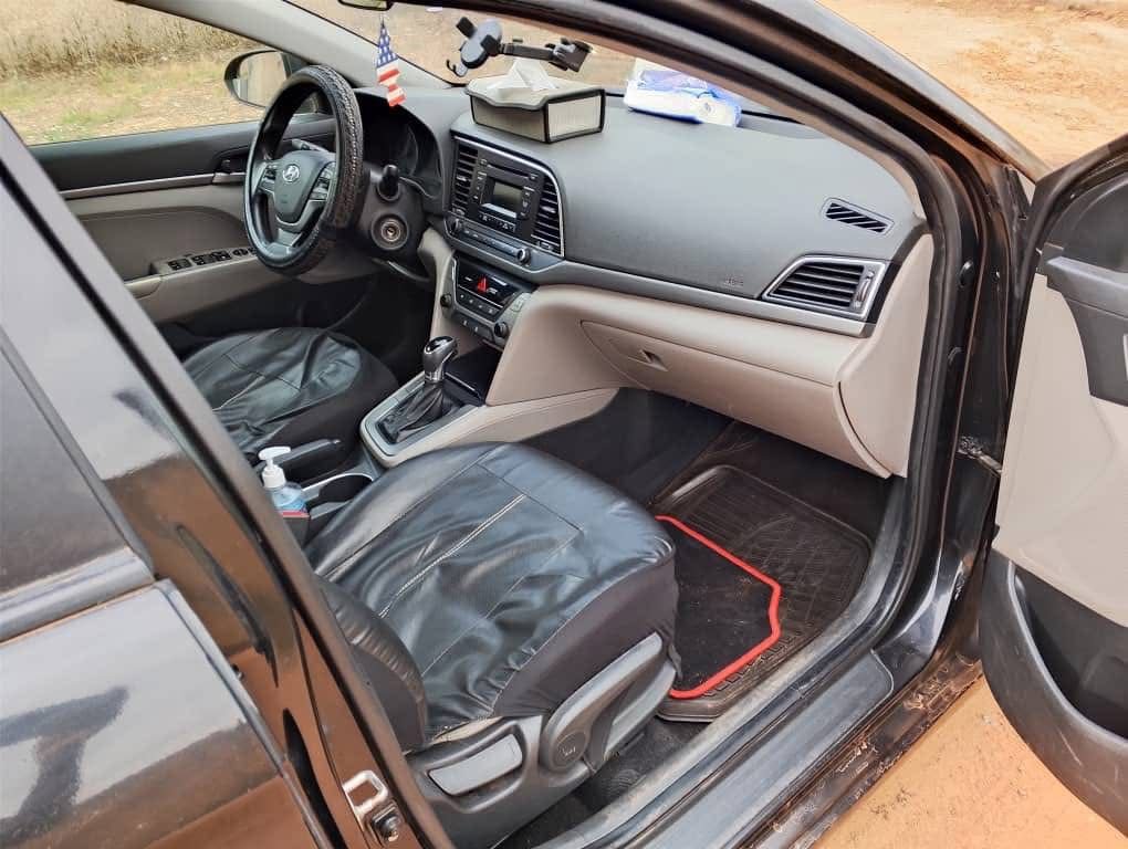 HYUNDAI ELANTRA 2016