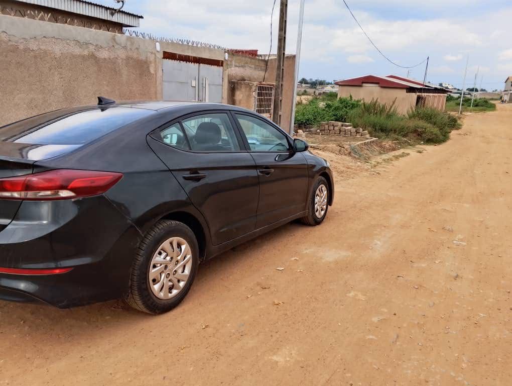 HYUNDAI ELANTRA 2016
