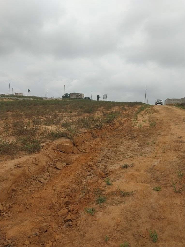 Terrain 400m2 Angré 10e tranche