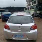 Vends Mitsubishi Mirage 2016