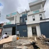 Vends Triplex Riviera