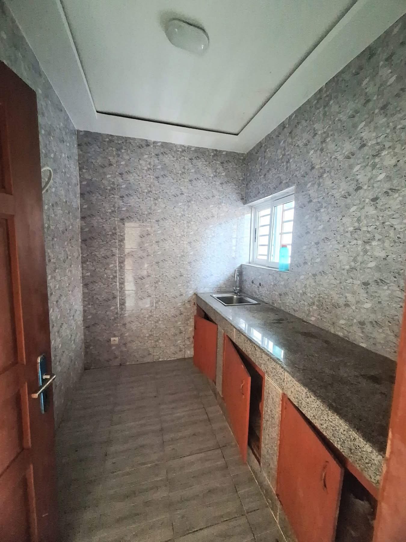 Studio à louer Angré château