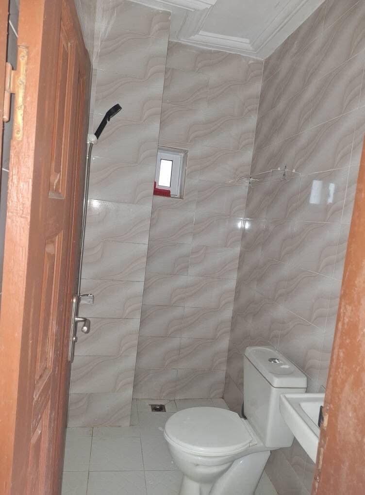 Studio à louer Angré château