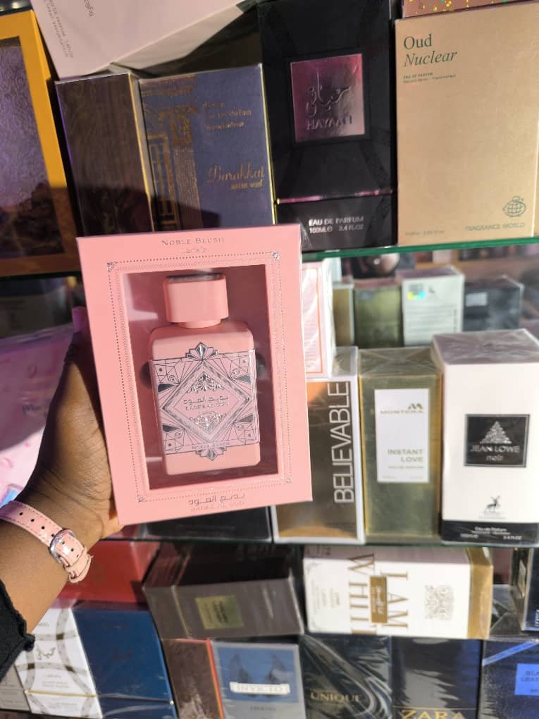 Noble Blush Rose de Badee Al Oud by Lattafa 🌸