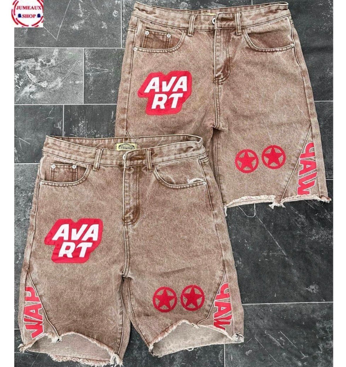 Shorts en denim ajustés à vendre