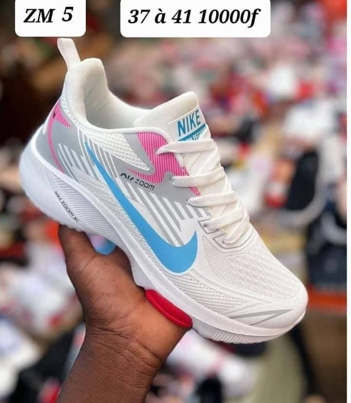 Vente de chaussures adjame