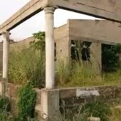 Maison Bonoua 1 drapeau
