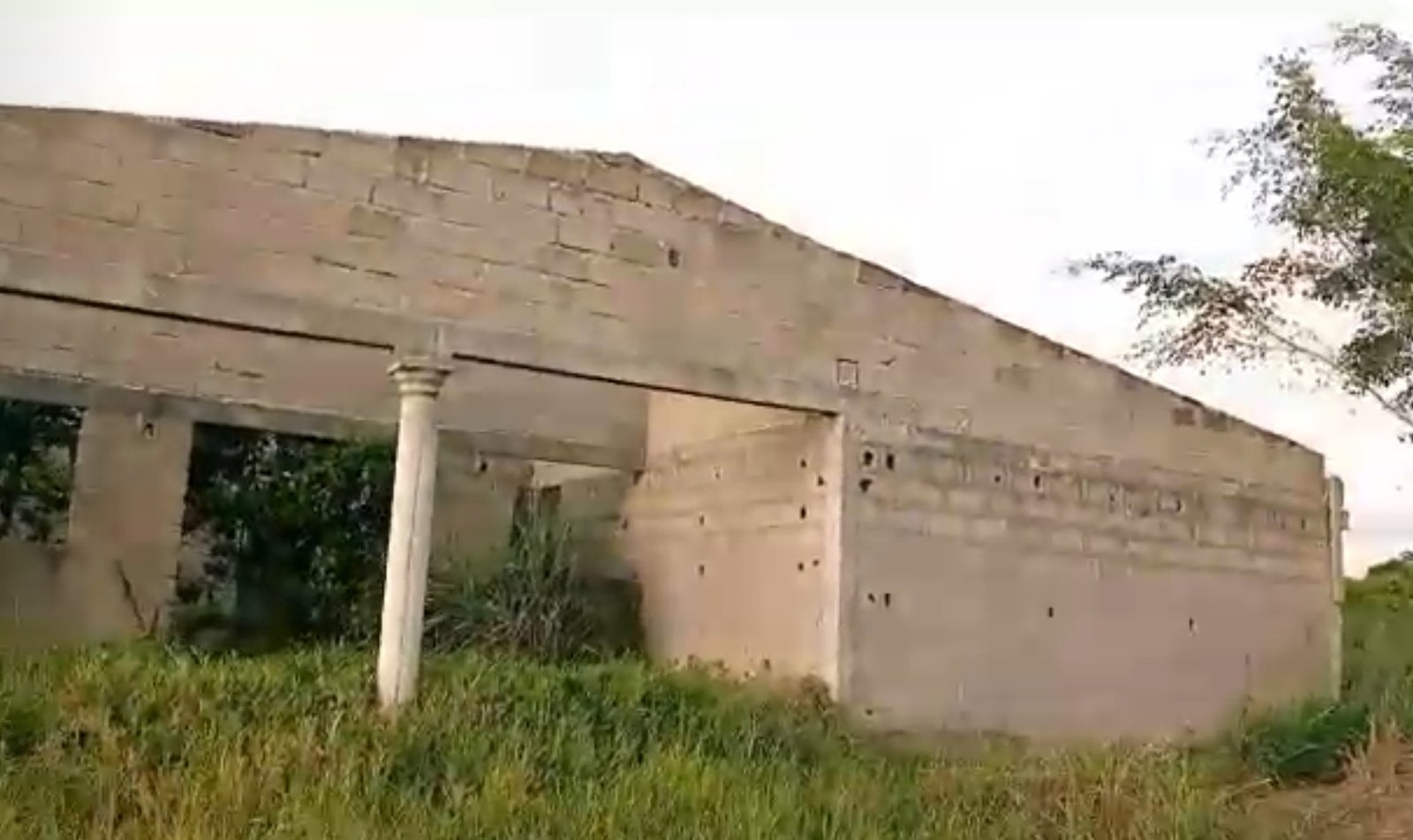 Maison Bonoua 1 drapeau