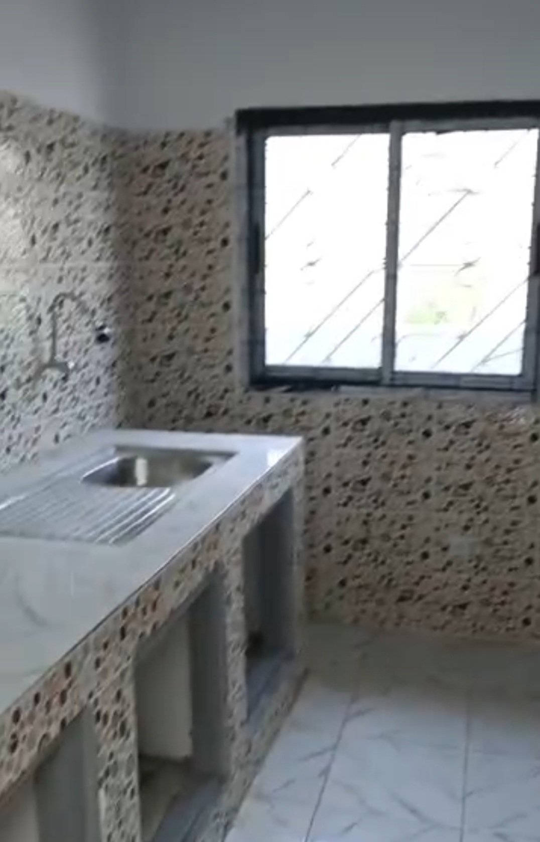 A vendre Songon proche cité prestige