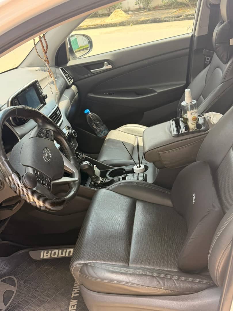 HYUNDAI TUCSON full options