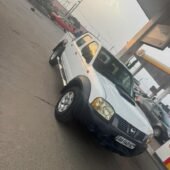 Nissan hardbody pick-up 4×4