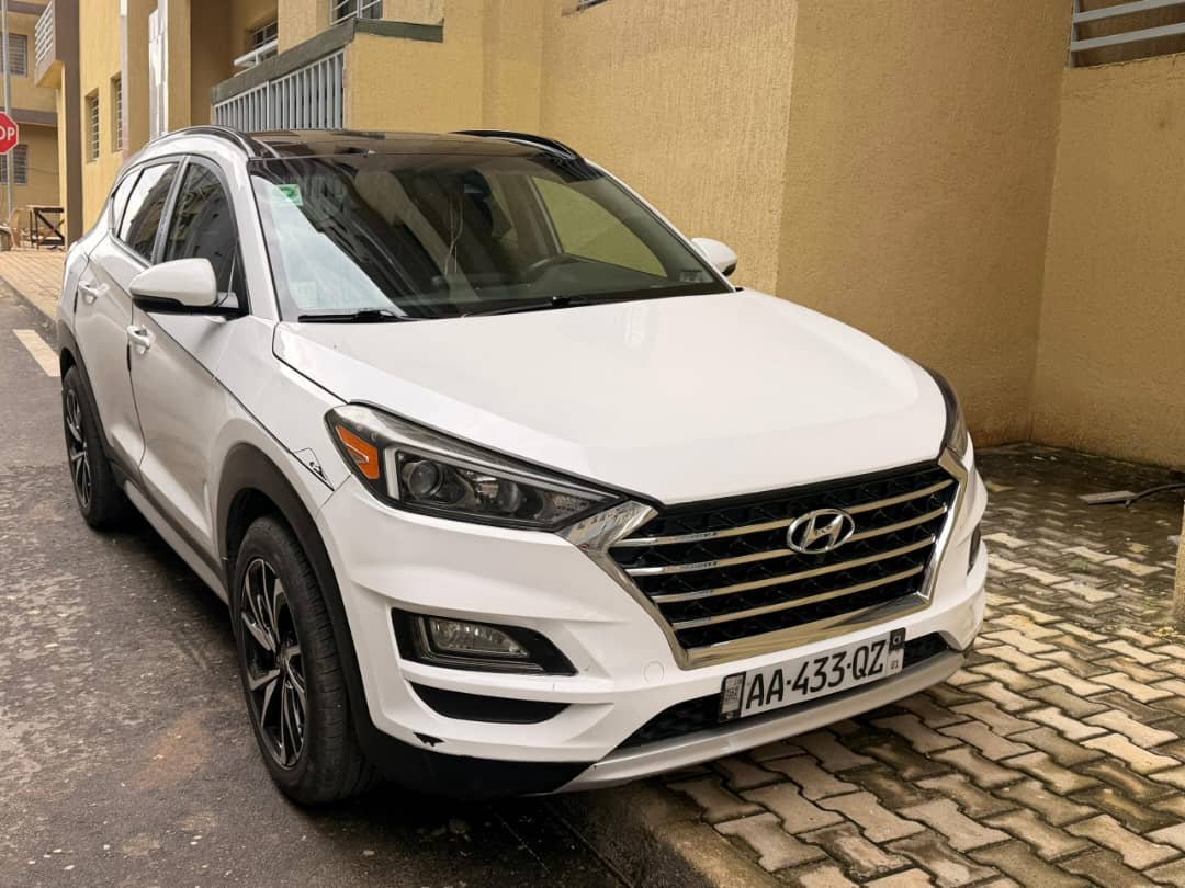 HYUNDAI TUCSON full options