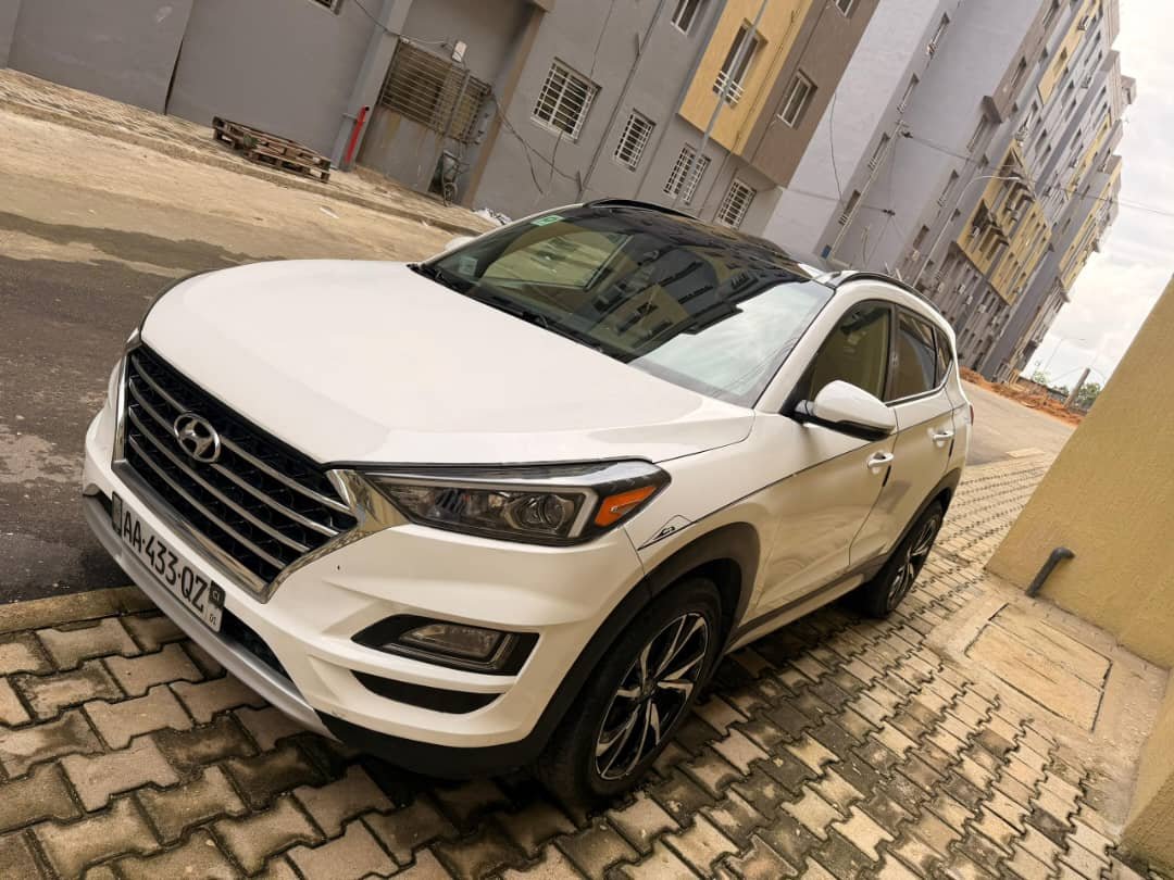 HYUNDAI TUCSON full options