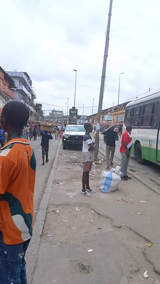 Magasin Adjamé pharmacie Banco