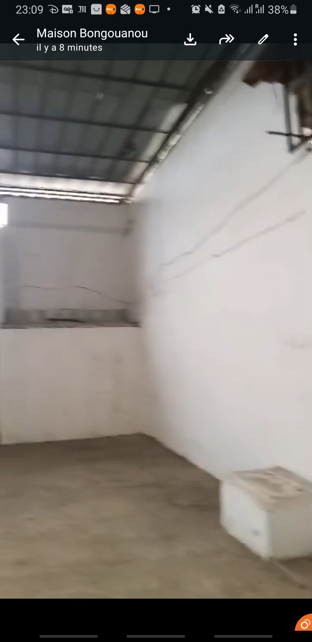 ENTREPÔT YOPOUGON 200m2