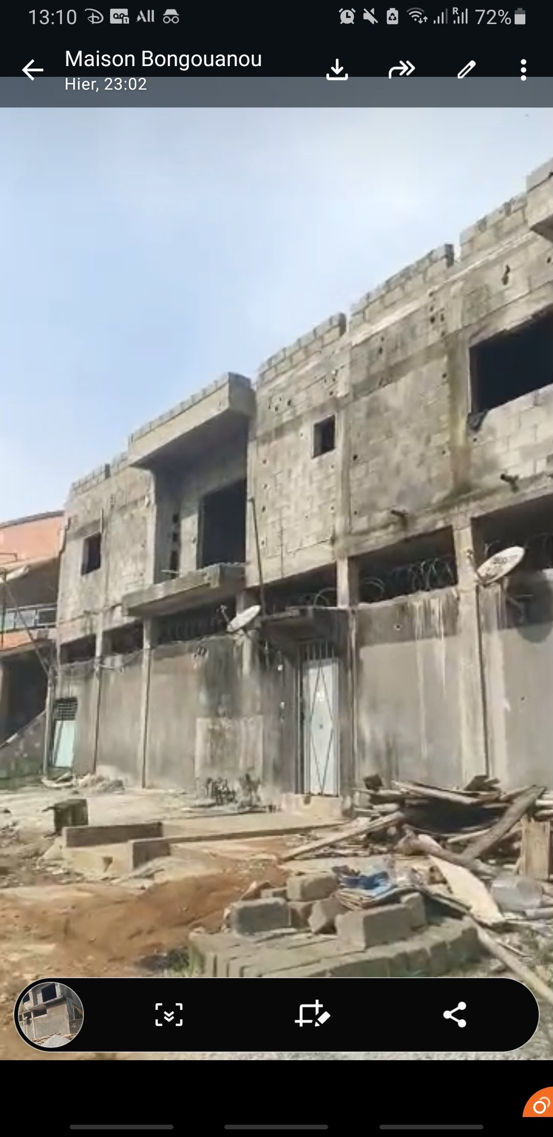 Terrain avec Duplex à Faya