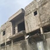 Terrain avec Duplex à Faya