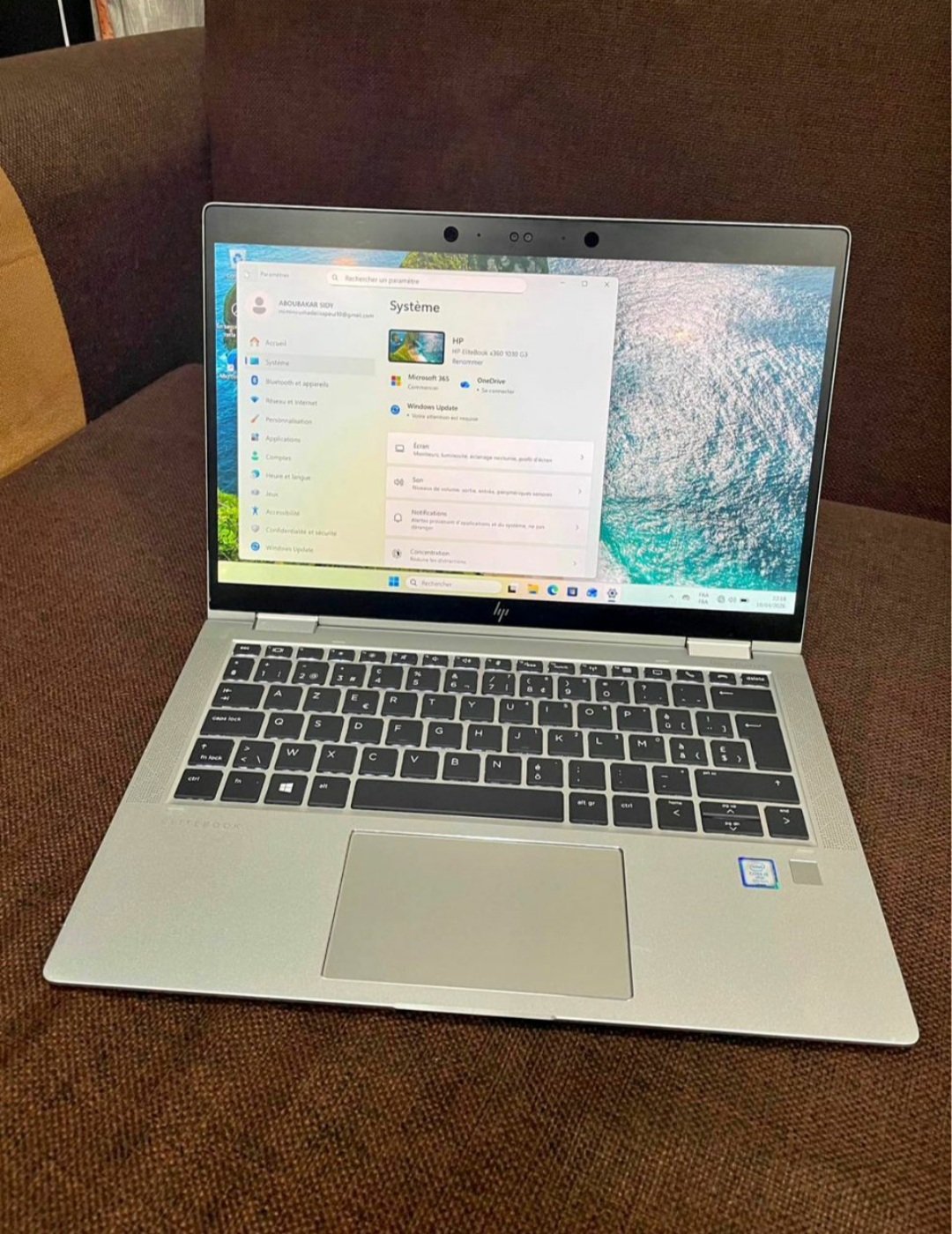 HP Elite book X360 1030