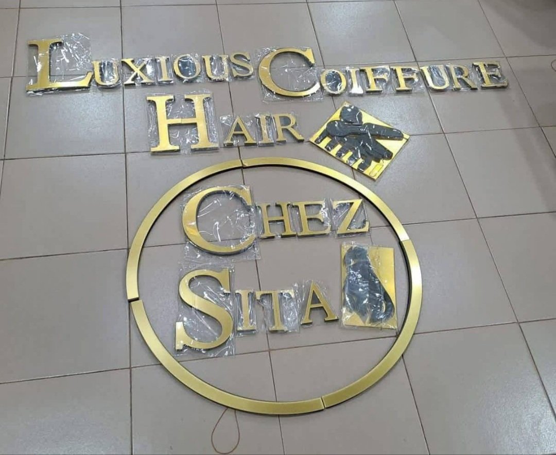 Coiffure Luxious Hair