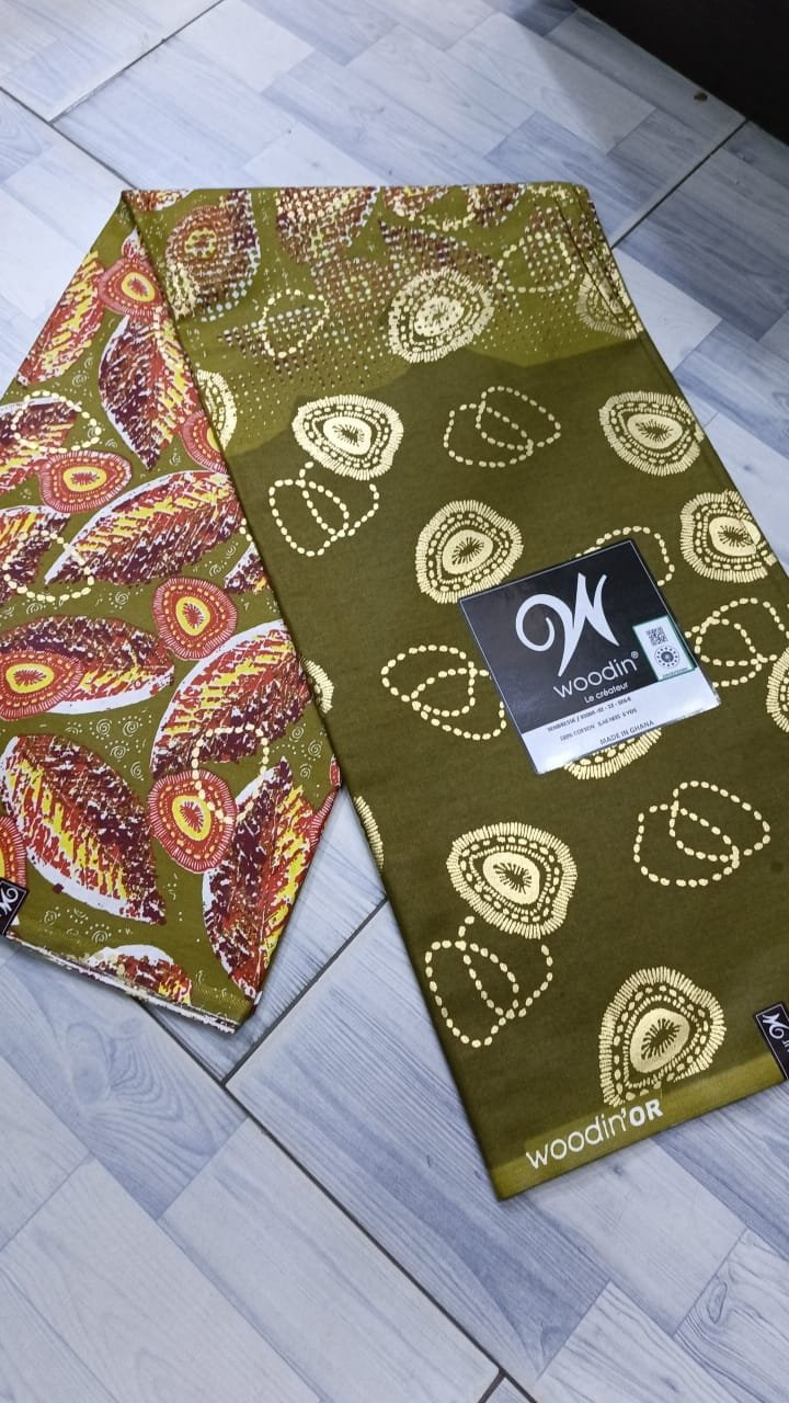 Woodin or tissu brown