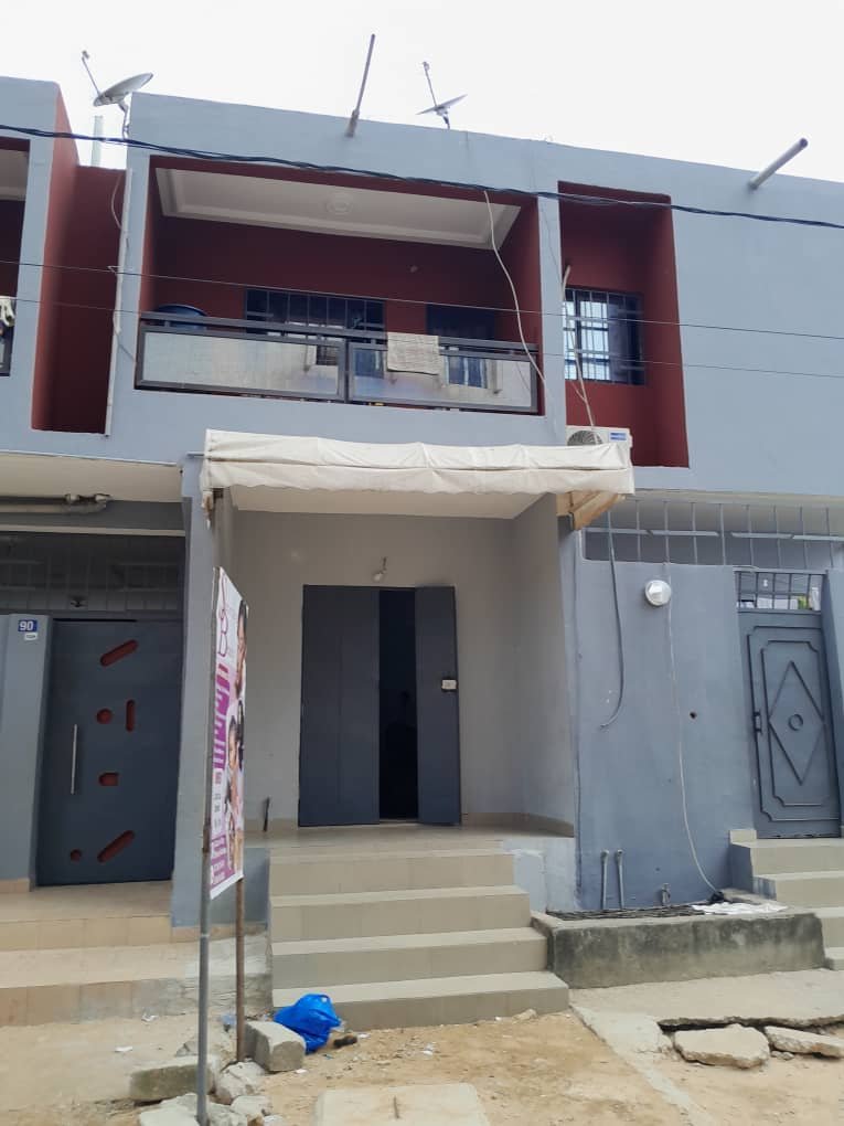 2 IMMEUBLES YOPOUGON ACADEMIE DIOP