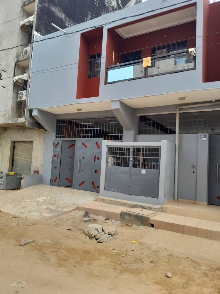 2 IMMEUBLES YOPOUGON ACADEMIE DIOP