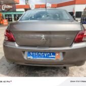 Peugeot 301 boîte auto Essence