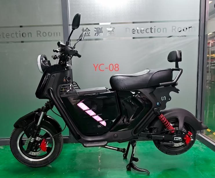 Scooter Électrique YC-08 À VENDRE