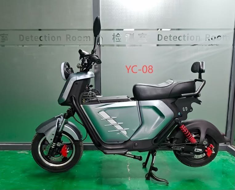 Scooter Électrique YC-08 À VENDRE