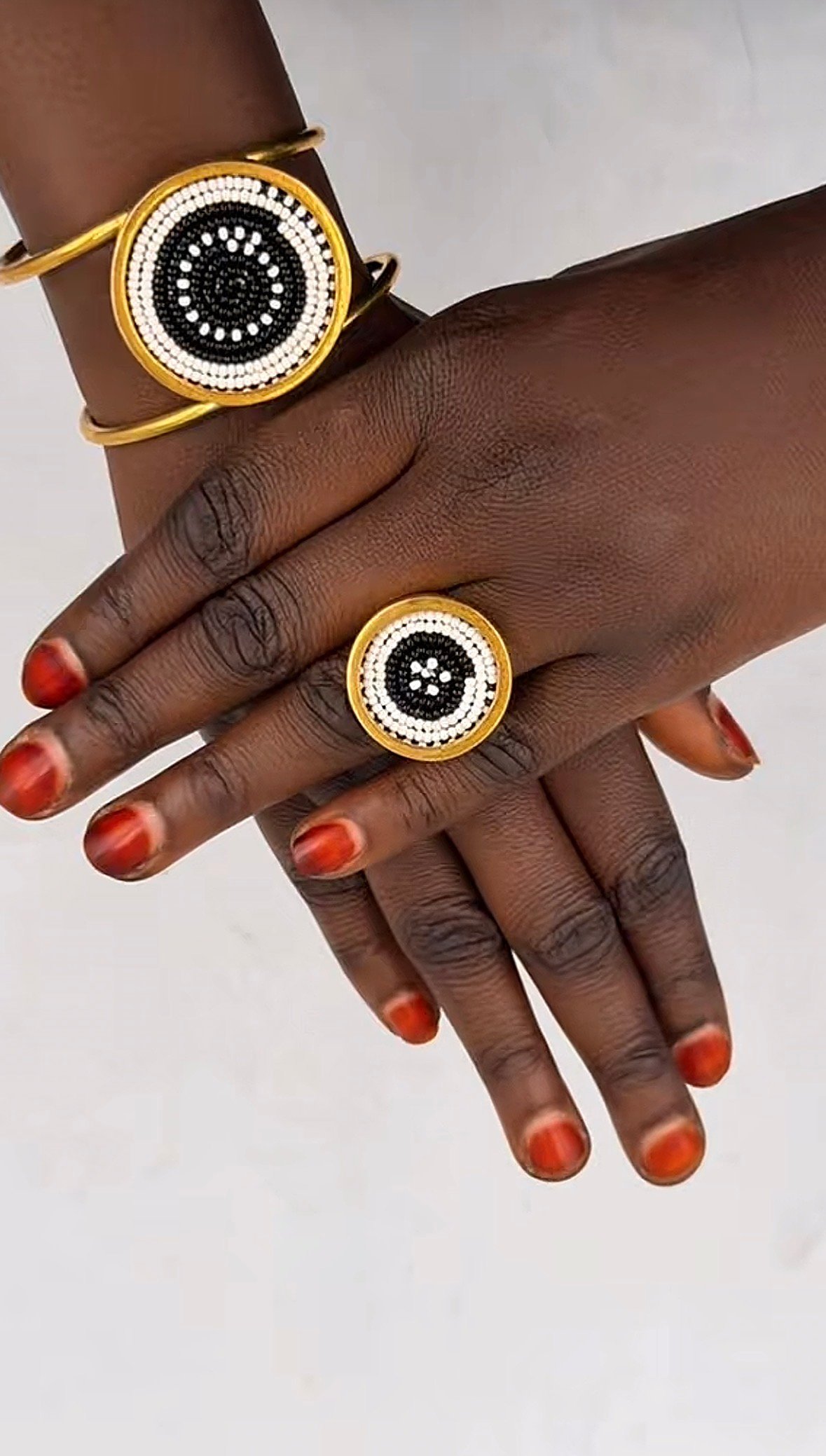 Vente de bracelet et bague en pagne