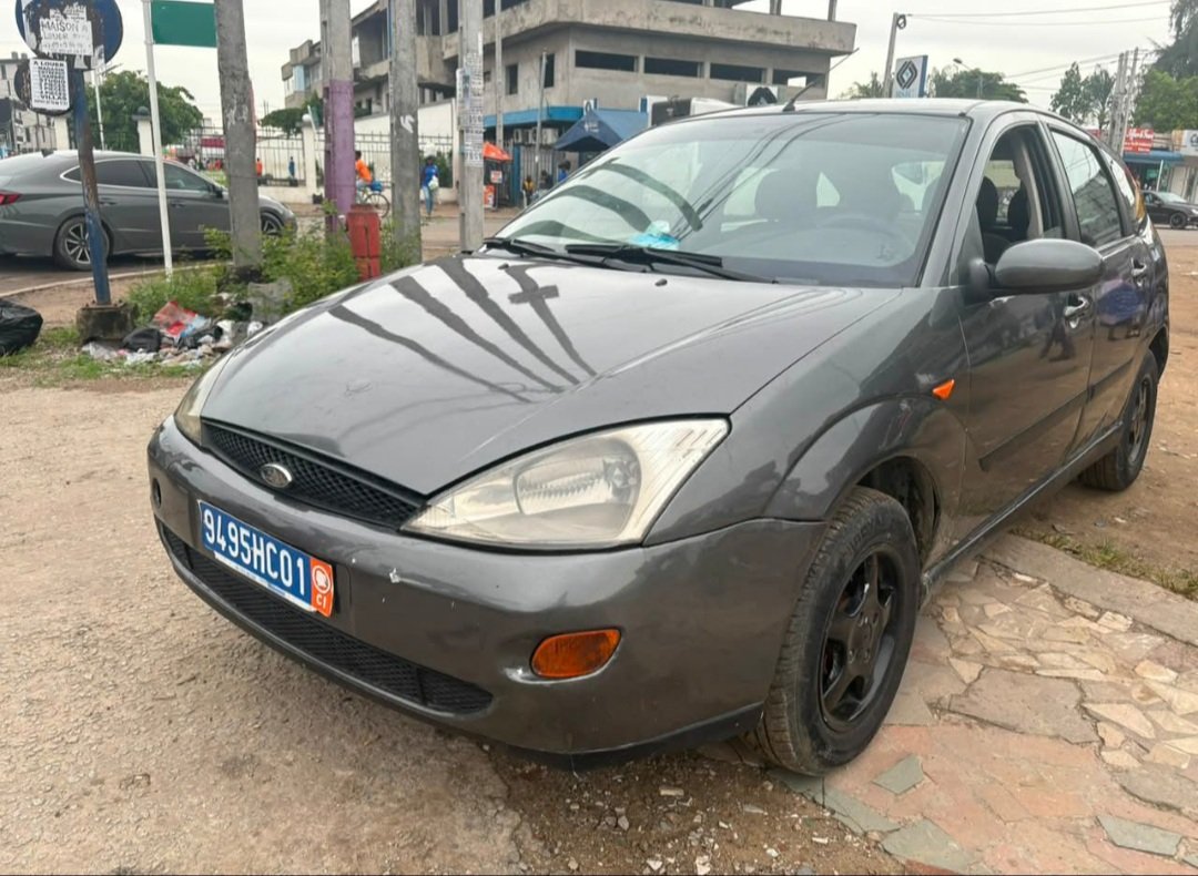 À VENDRE FORD FOCUS