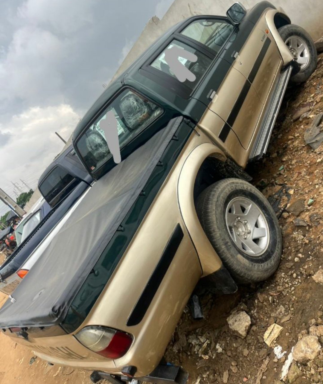 MITSUBISHI L200 À VENDRE