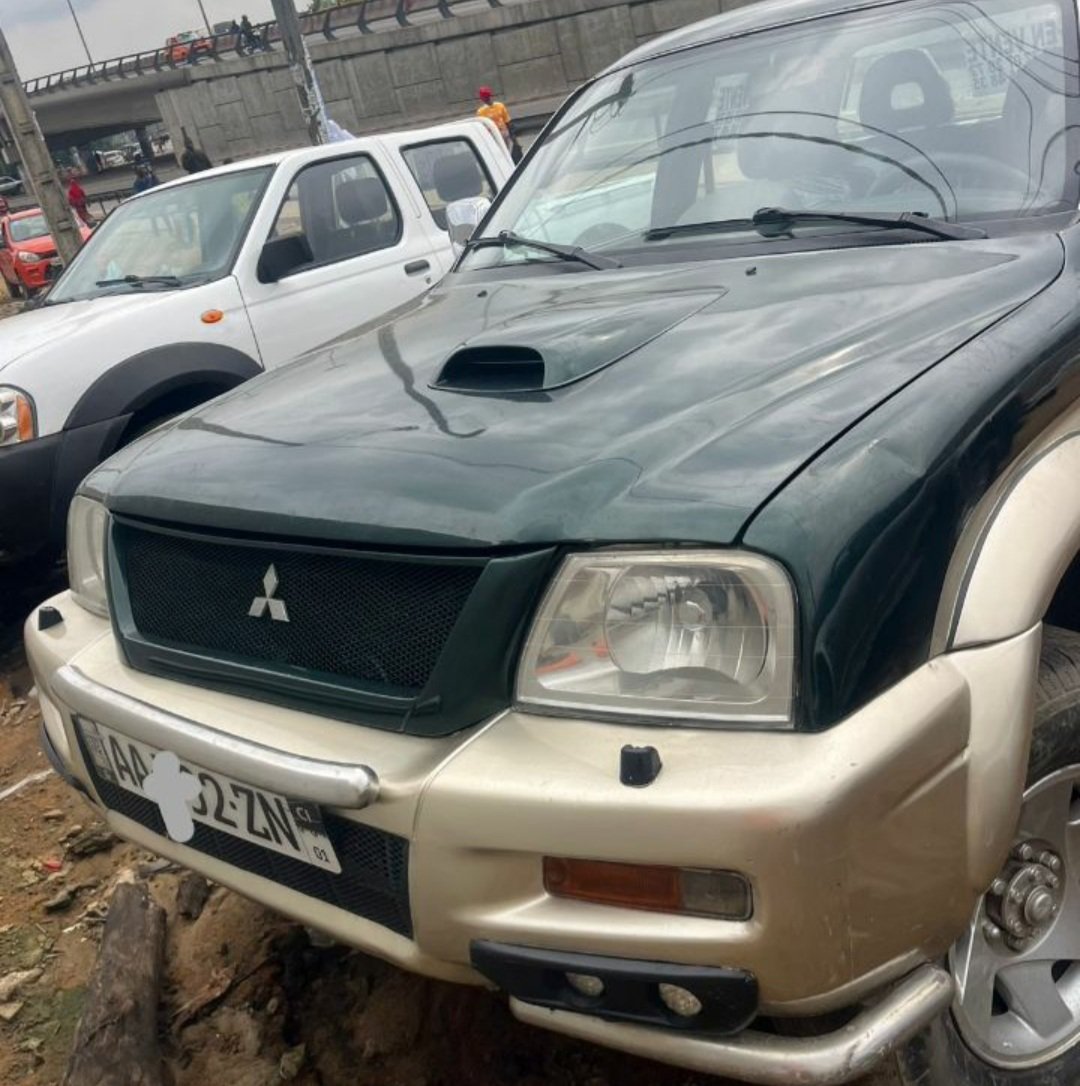 MITSUBISHI L200 À VENDRE