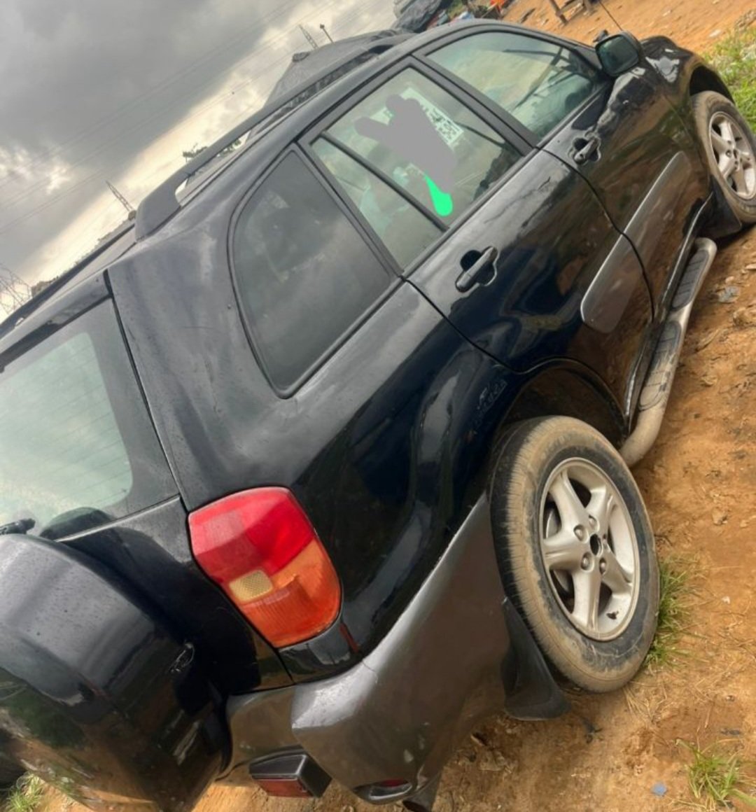 À VENDRE TOYOTA RAV4