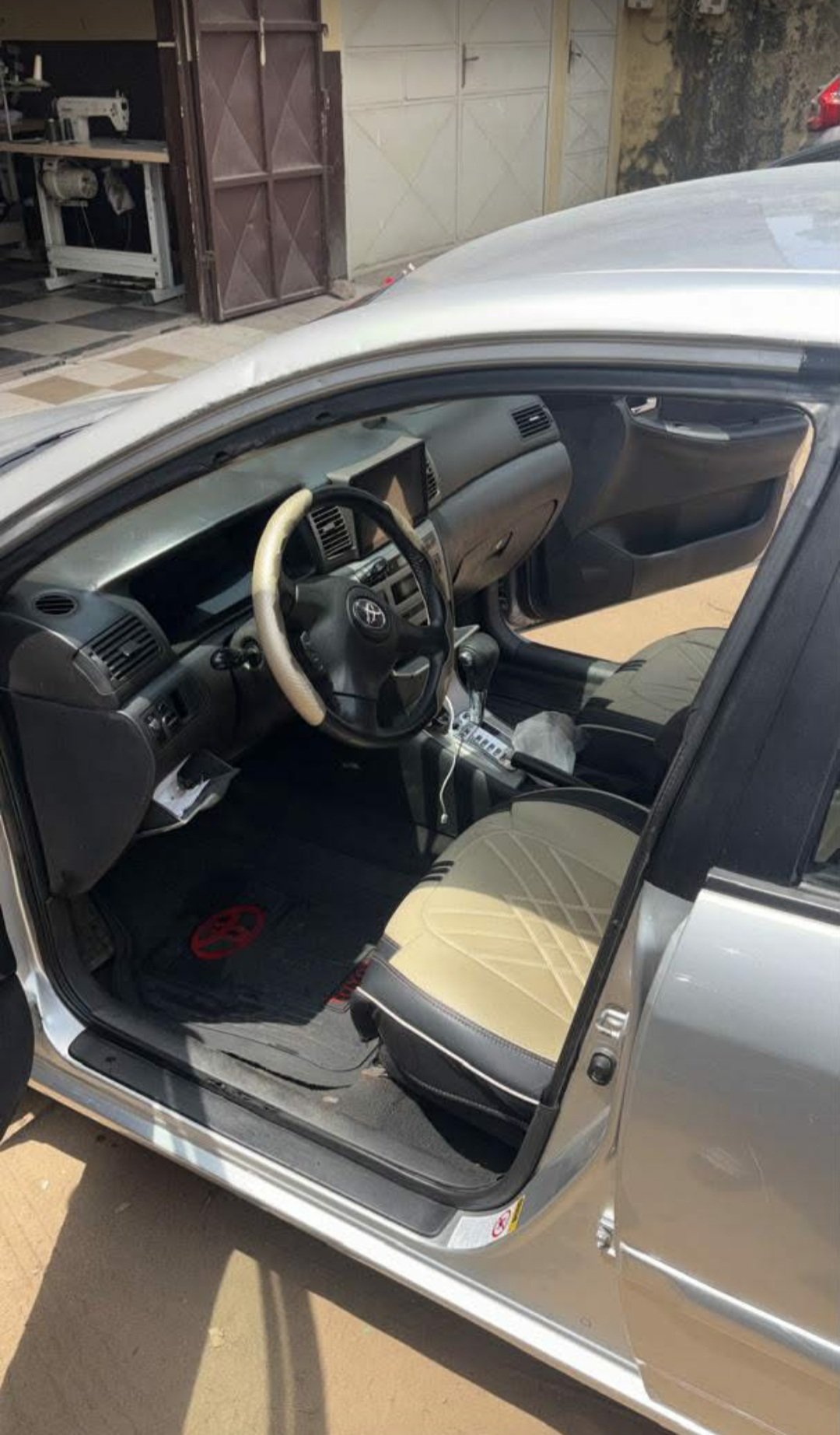 Toyota Obama essence BA