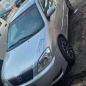 Toyota Obama essence BA
